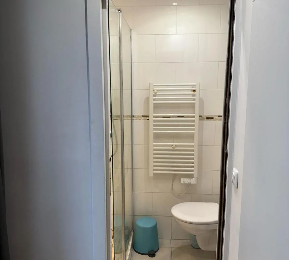 4Travellers Paris Apartment 0*,
